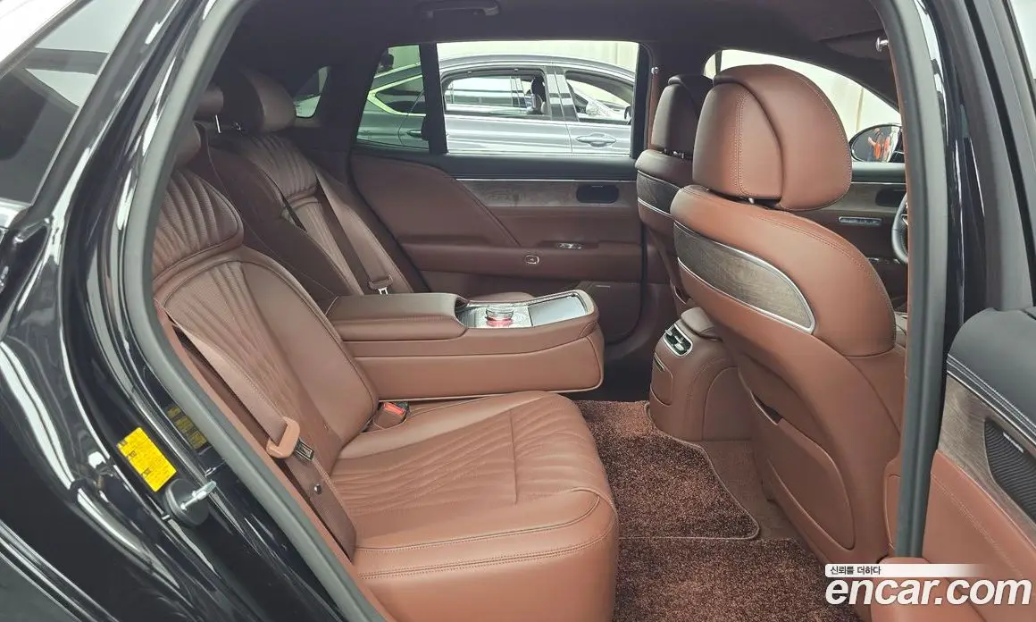 Genesis G90 2024 3.5 автомат (гидро), фото 17
