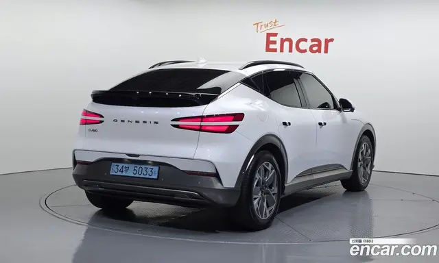 Genesis GV60 2023 0.1 автомат (гидро), миниатюра 2