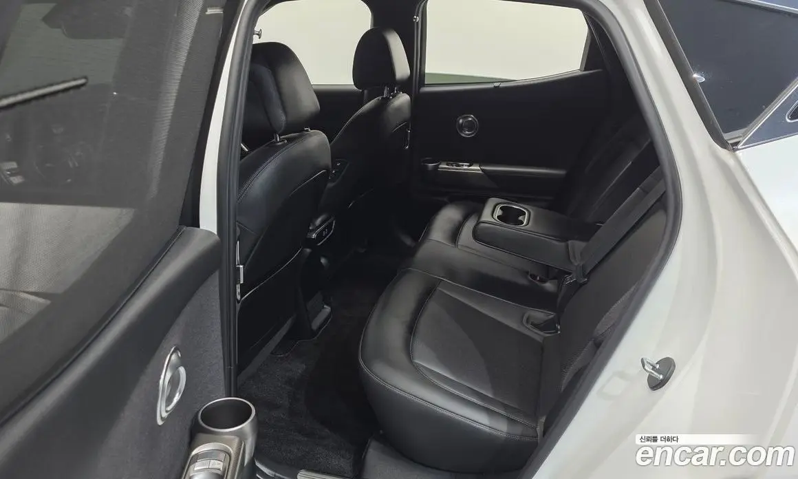 Genesis GV60 2023 0.1 автомат (гидро), фото 12