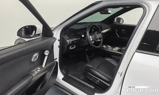 Genesis GV60 2023 0.1 автомат (гидро), миниатюра 10