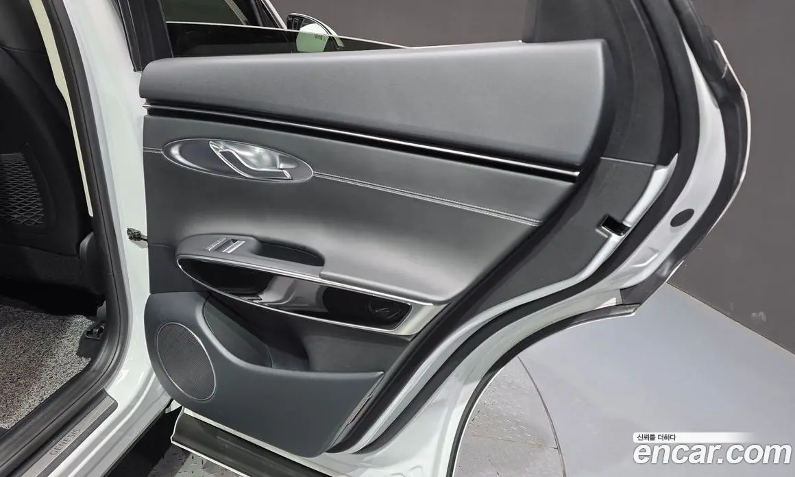 Genesis GV70 2021 2.5 автомат (гидро), фото 15