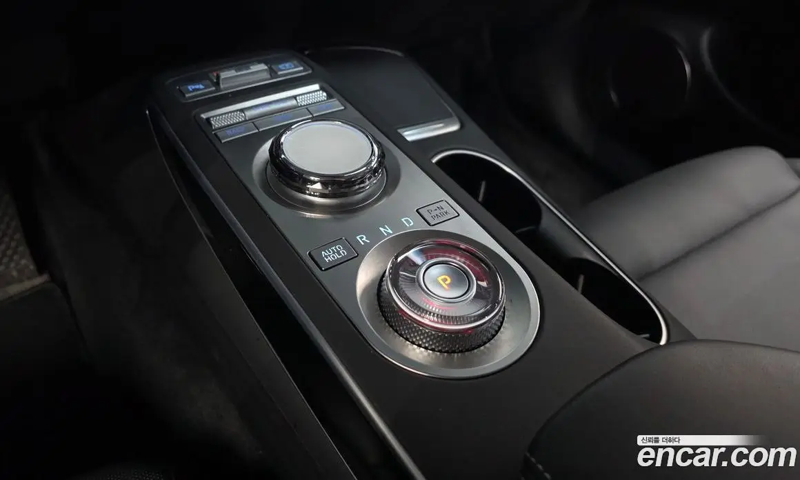 Genesis GV70 2022 2.5 автомат (гидро), фото 9