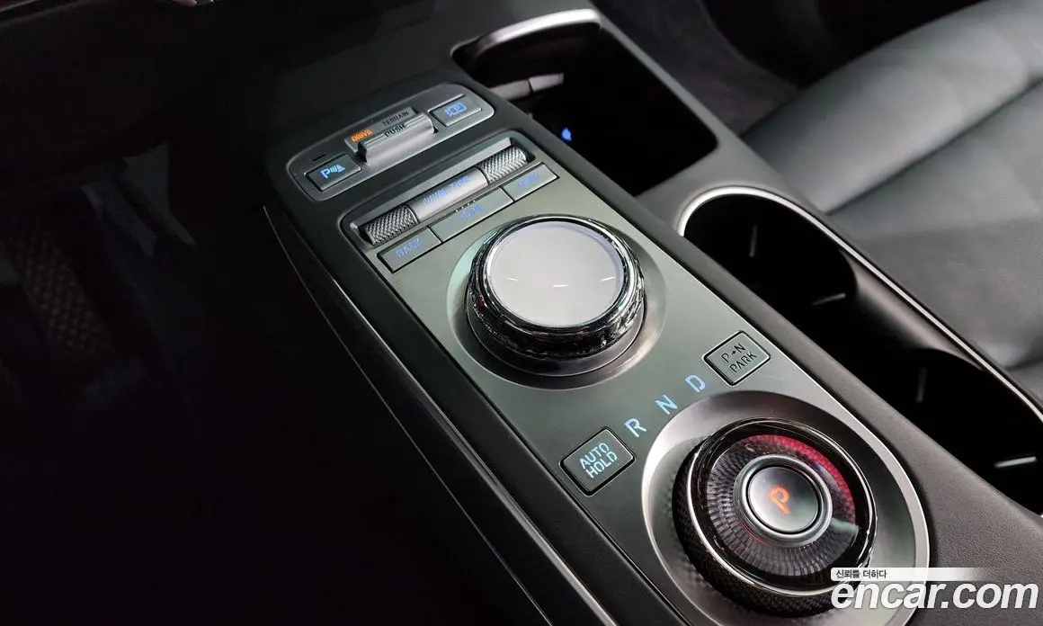 Genesis GV70 2022 2.5 автомат (гидро), фото 12