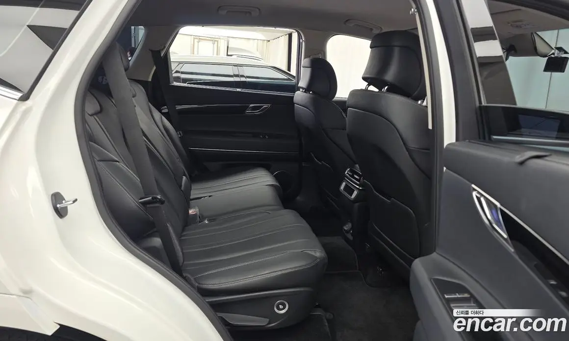 Genesis GV80 2025 2.5 автомат (гидро), фото 17