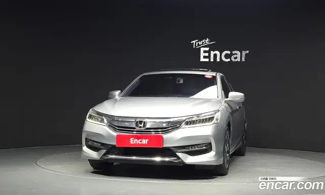 Honda Accord 2017 2.4 автомат (гидро), миниатюра 3
