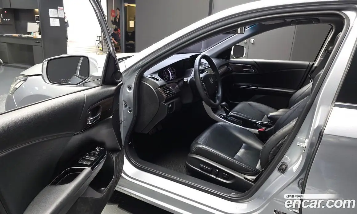 Honda Accord 2017 2.4 автомат (гидро), фото 10