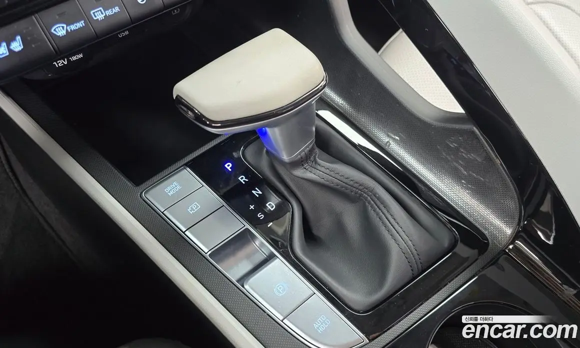 Hyundai Avante 2021 1.6 автомат (гидро), фото 12