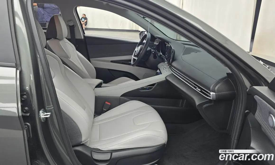 Hyundai Avante 2021 1.6 автомат (гидро), фото 16