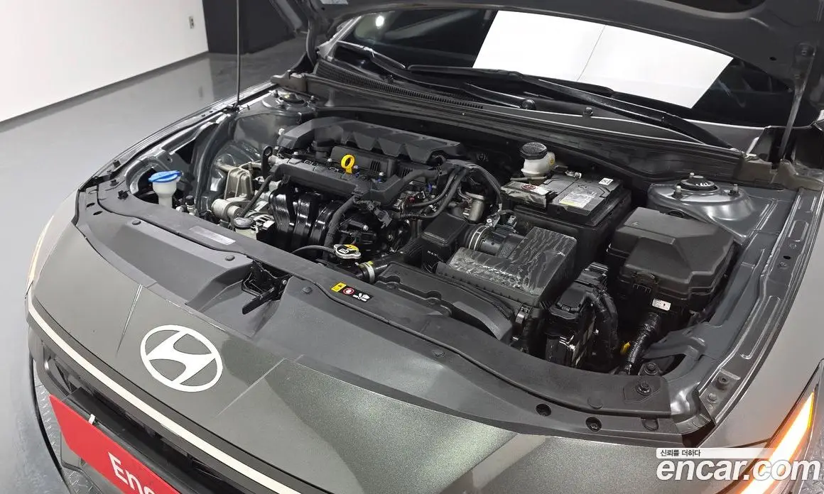 Hyundai Avante 2023 1.6 автомат (гидро), фото 6