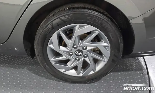 Hyundai Avante 2023 1.6 автомат (гидро), миниатюра 7
