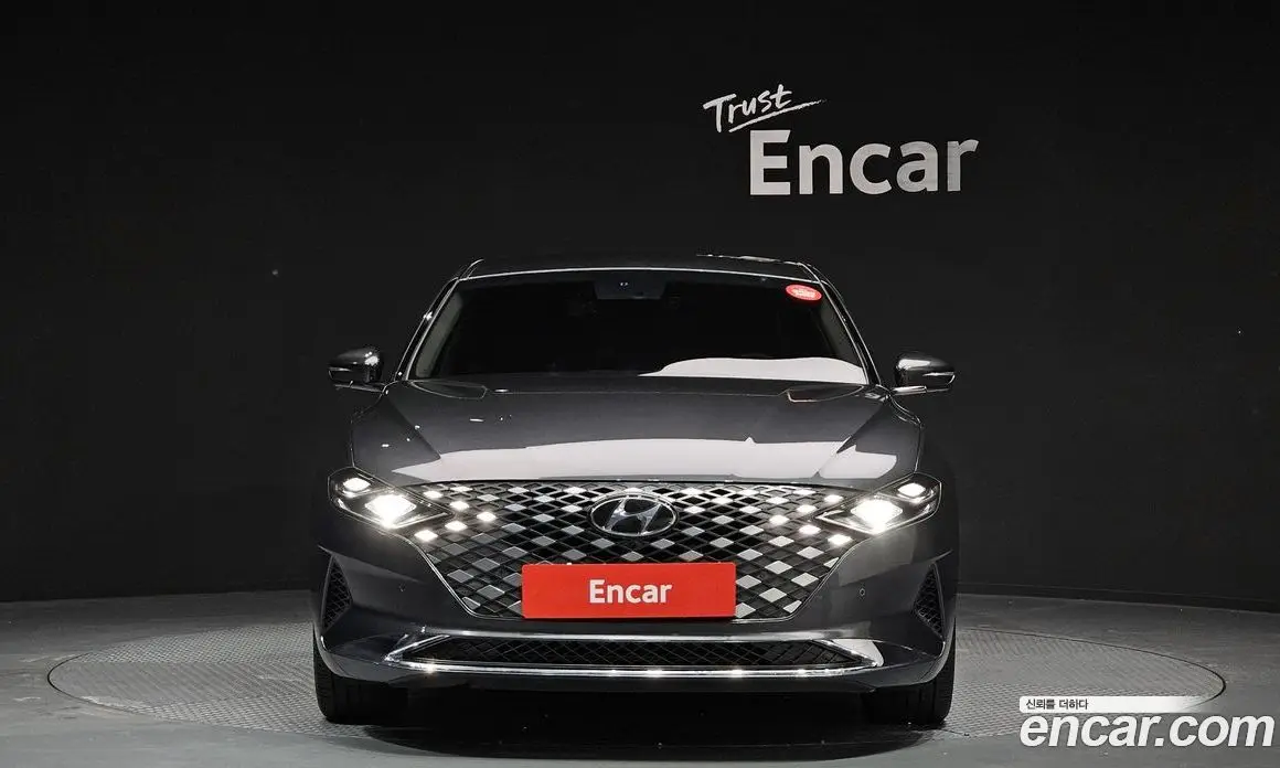 Hyundai Grandeur 2022 2.5 автомат (гидро), фото 3