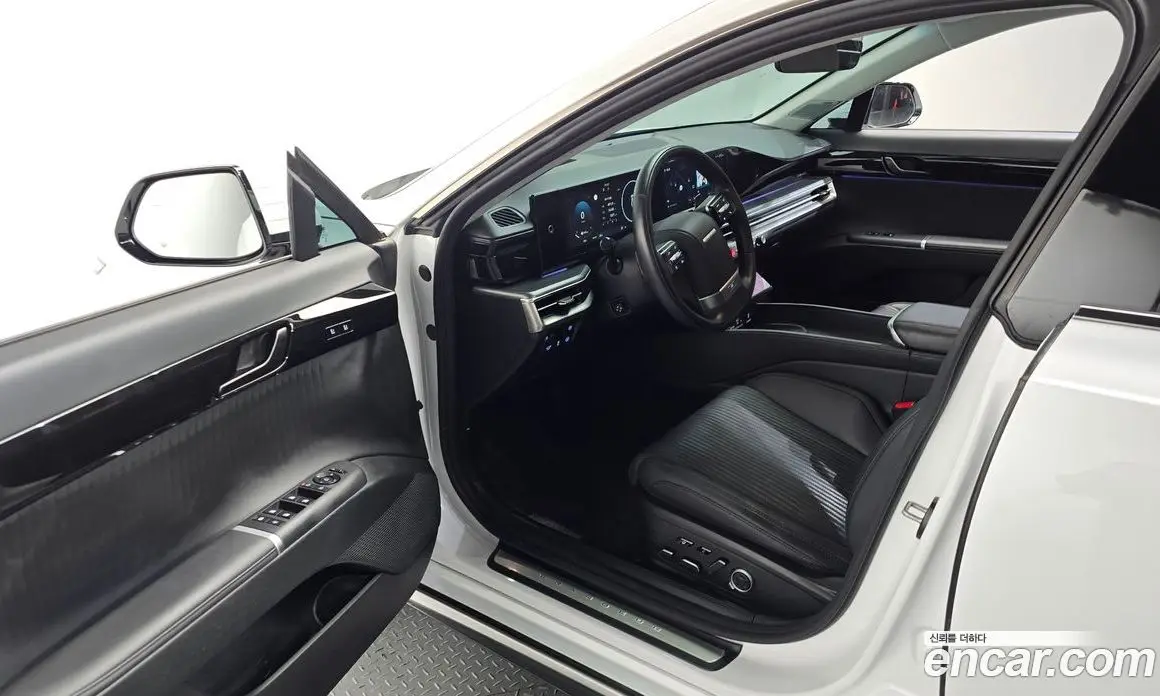 Hyundai Grandeur 2023 1.6 автомат (гидро), фото 12