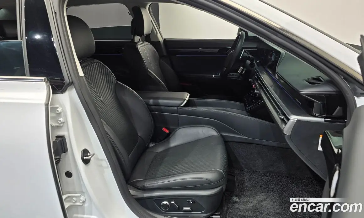 Hyundai Grandeur 2023 1.6 автомат (гидро), фото 15