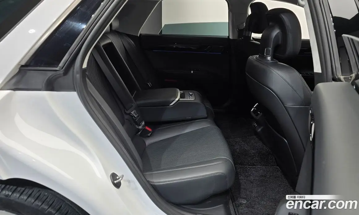 Hyundai Grandeur 2023 1.6 автомат (гидро), фото 16