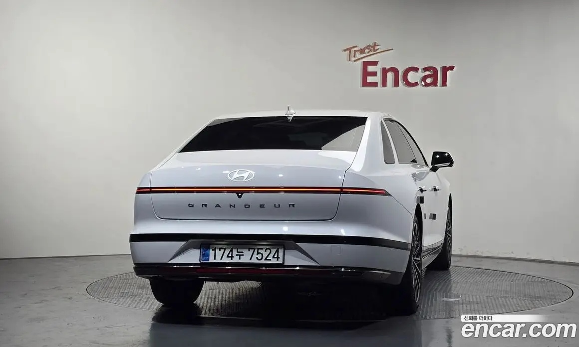 Hyundai Grandeur 2023 1.6 автомат (гидро), фото 3