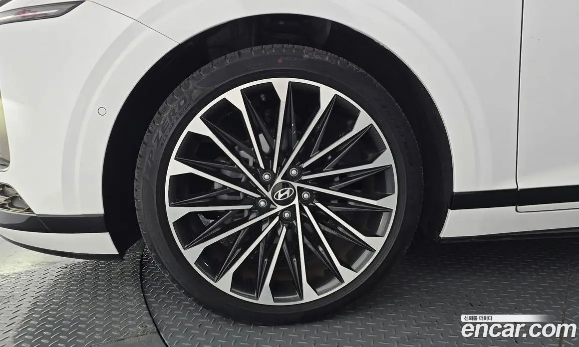 Hyundai Grandeur 2023 1.6 автомат (гидро), фото 4