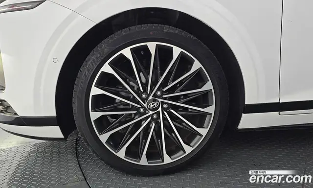 Hyundai Grandeur 2023 1.6 автомат (гидро), миниатюра 4