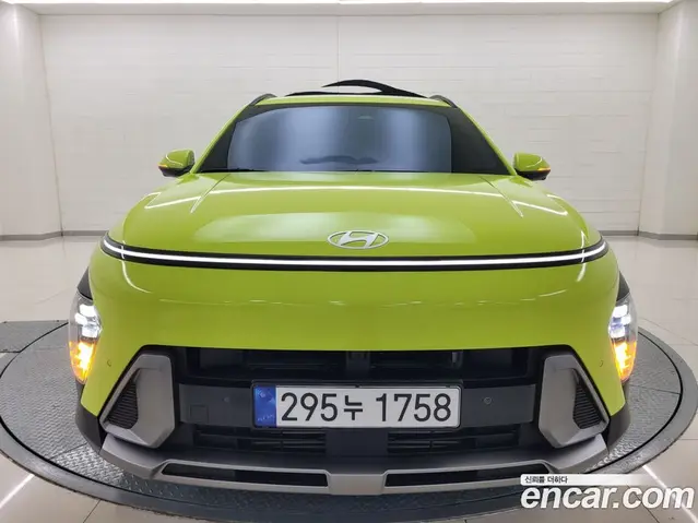 Hyundai Kona 2025 1.6 автомат (гидро), миниатюра 3