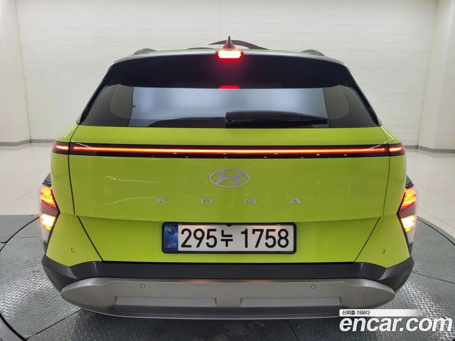 Hyundai Kona 2025 1.6 автомат (гидро), фото 4