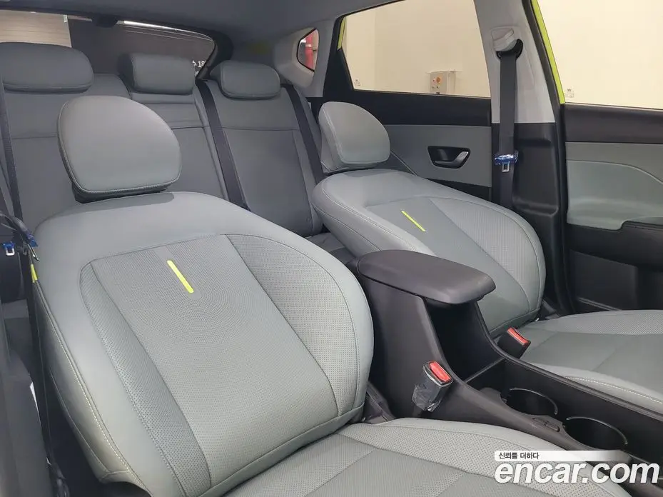 Hyundai Kona 2025 1.6 автомат (гидро), фото 10
