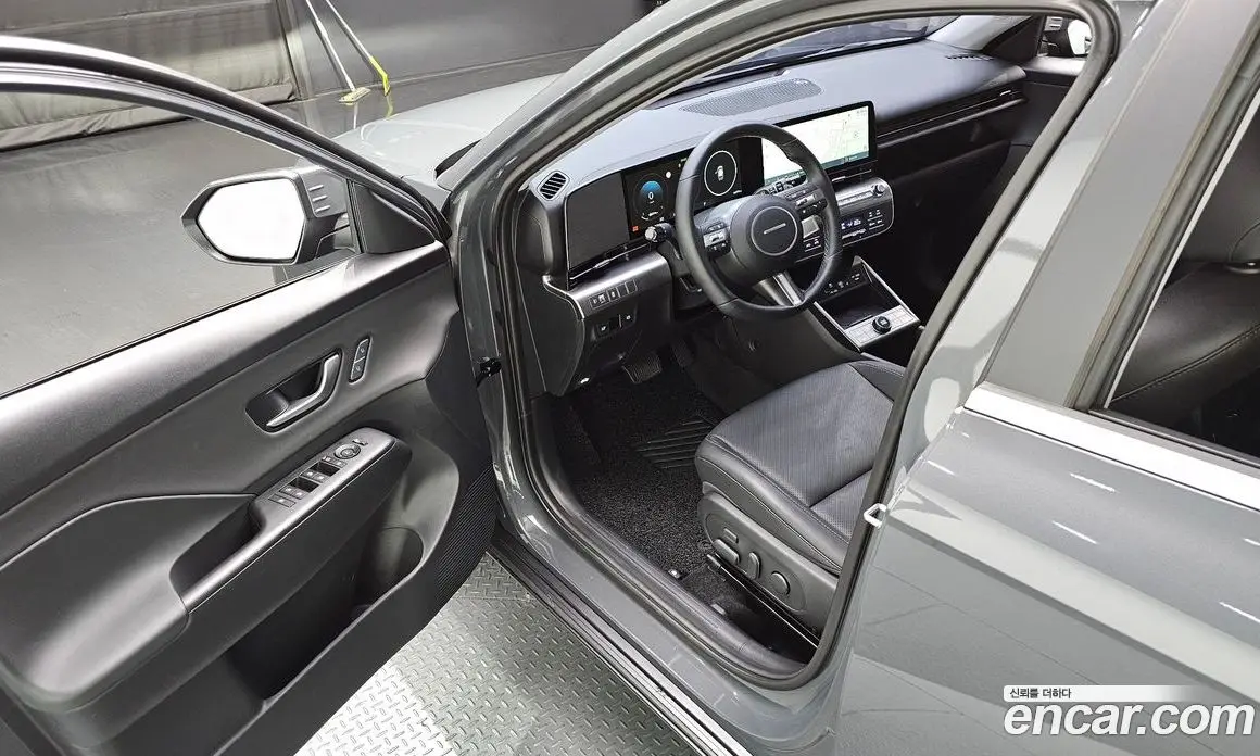 Hyundai Kona 2025 1.6 автомат (гидро), фото 12