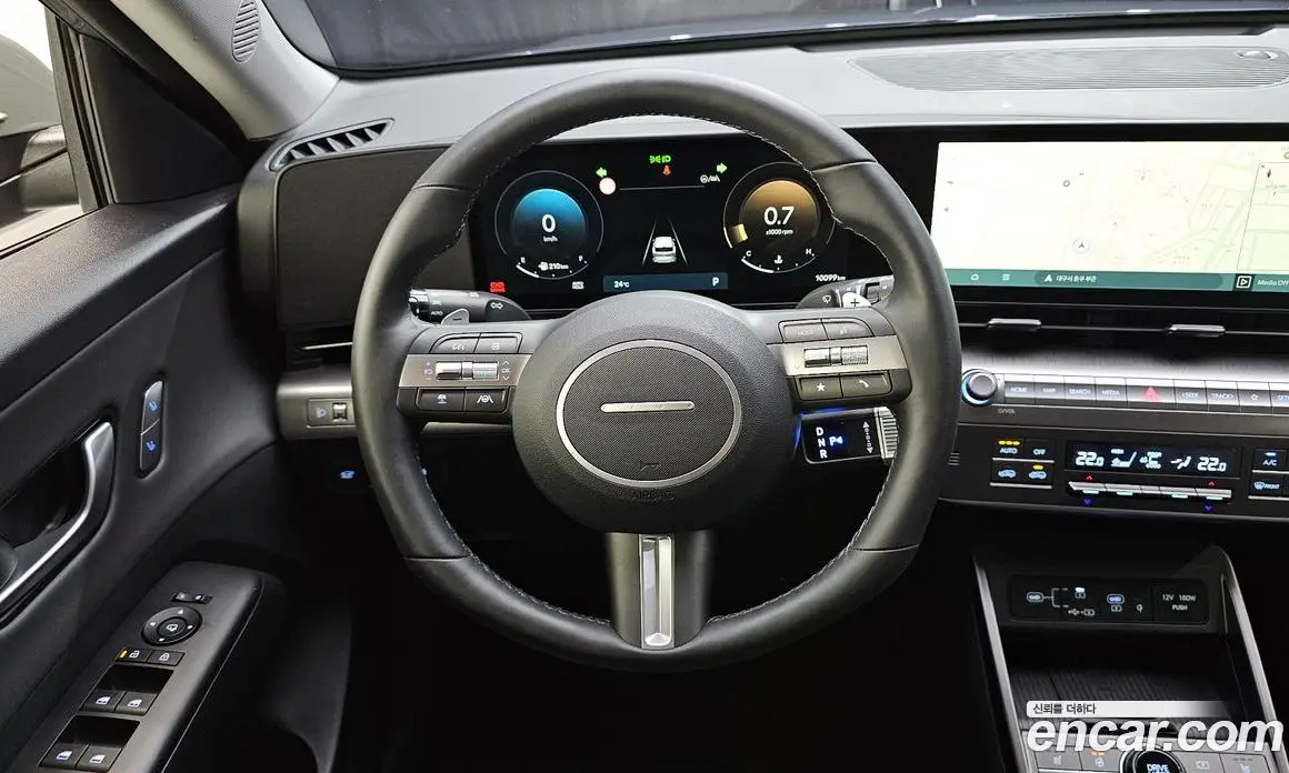 Hyundai Kona 2025 1.6 автомат (гидро), фото 17