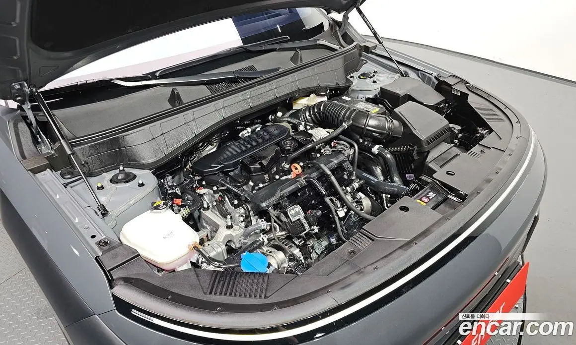 Hyundai Kona 2025 1.6 автомат (гидро), фото 5