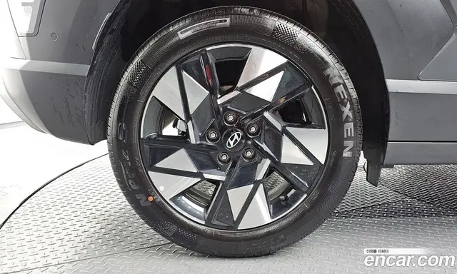 Hyundai Kona 2025 1.6 автомат (гидро), миниатюра 6