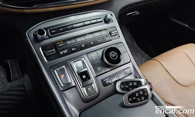 Hyundai Santa Fe 2023 1.6 автомат (гидро), миниатюра 11