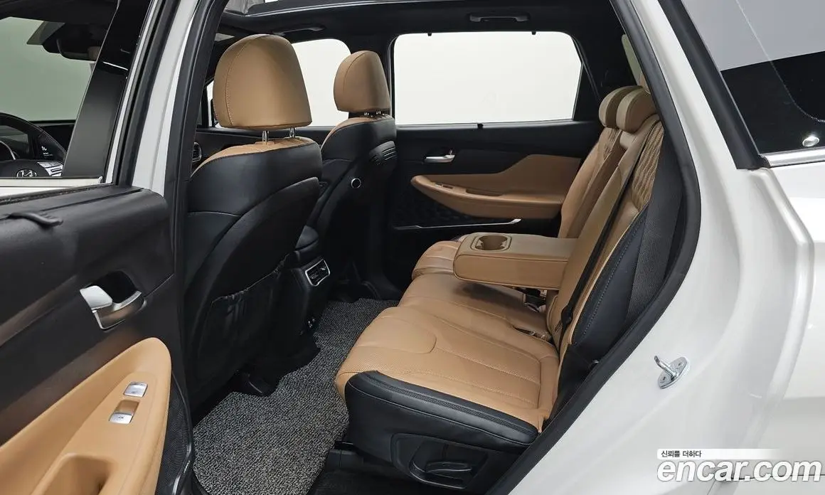 Hyundai Santa Fe 2023 1.6 автомат (гидро), фото 15