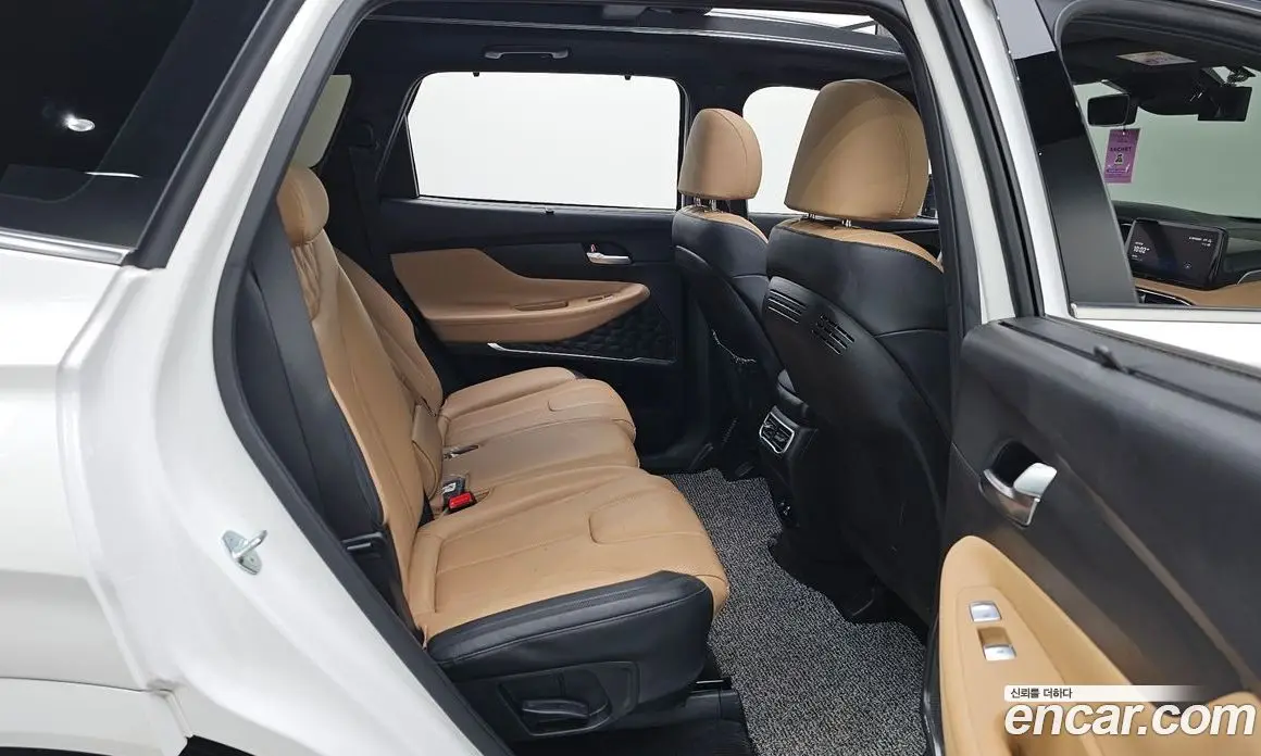 Hyundai Santa Fe 2023 1.6 автомат (гидро), фото 17