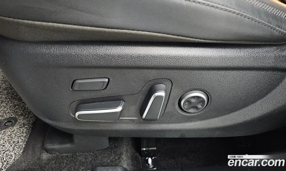 Hyundai Santa Fe 2023 1.6 автомат (гидро), фото 29