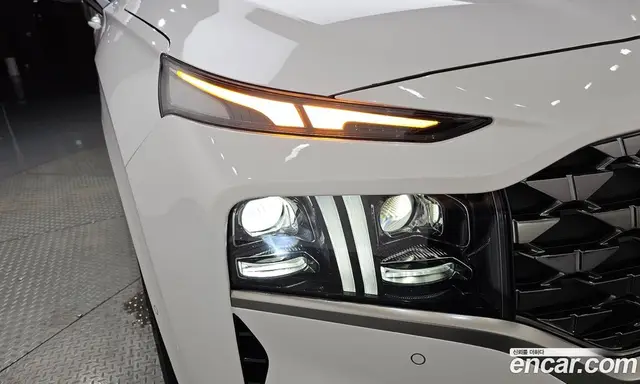 Hyundai Santa Fe 2023 1.6 автомат (гидро), миниатюра 7