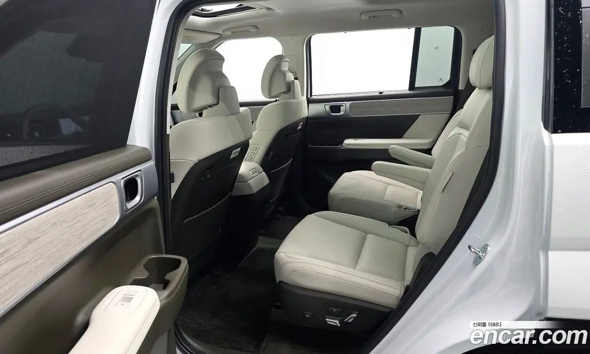 Hyundai Santa Fe 2024 1.6 автомат (гидро), фото 12