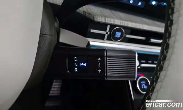Hyundai Santa Fe 2024 1.6 автомат (гидро), миниатюра 9