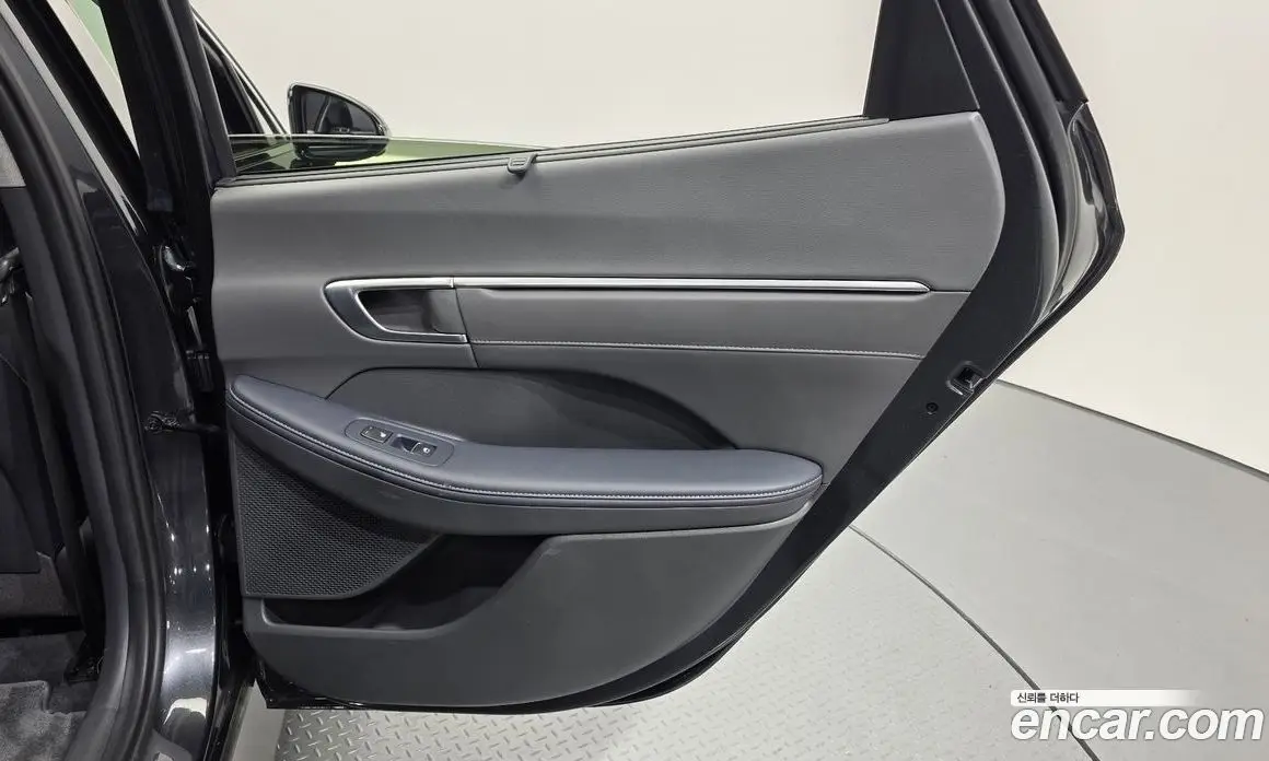 Hyundai Sonata 2022 1.6 автомат (гидро), фото 15