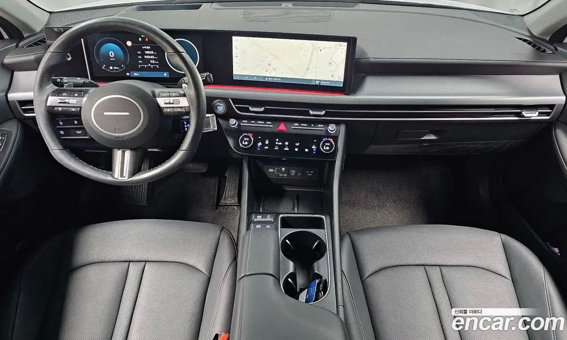 Hyundai Sonata 2023 1.6 автомат (гидро), фото 10