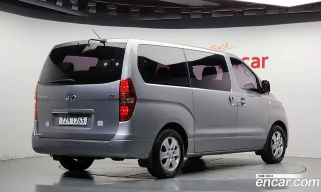 Hyundai Starex 2018 2.5 автомат (гидро), миниатюра 2