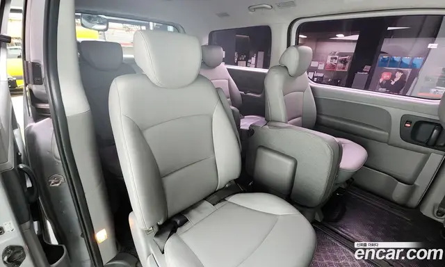 Hyundai Starex 2018 2.5 автомат (гидро), миниатюра 12
