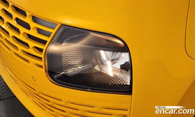 Hyundai Staria 2023 3.5 автомат (гидро), миниатюра 8