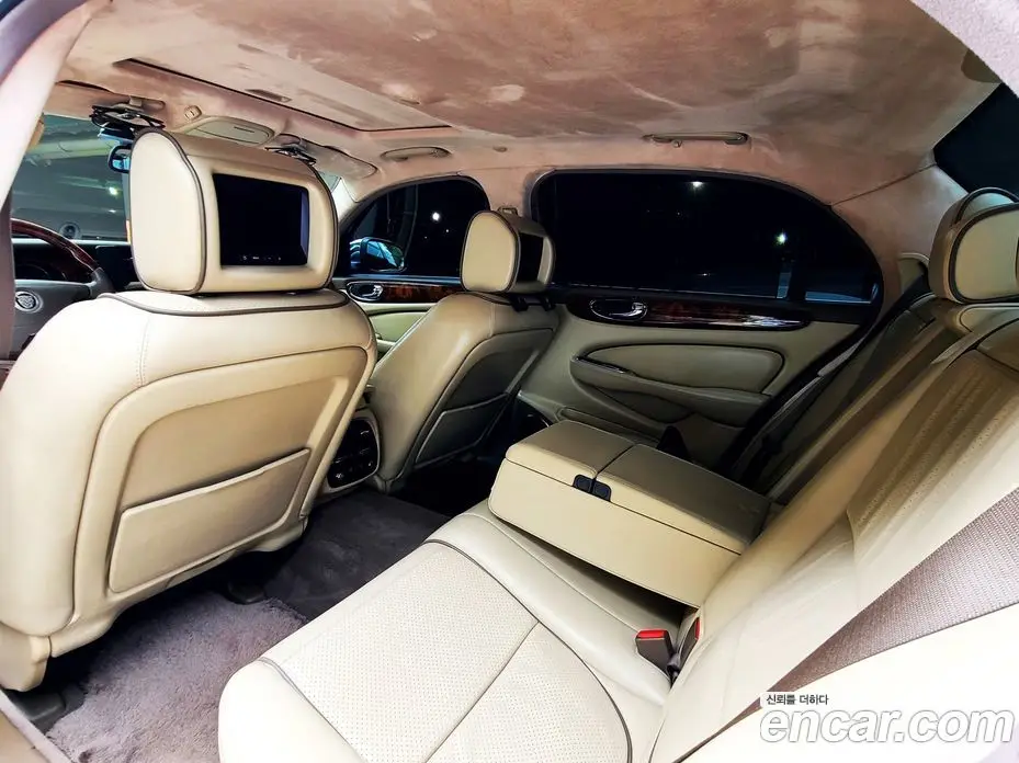 Jaguar XJ 2008 2.7 автомат (гидро), фото 13 Jaguar XJ 2008 2.7 автомат (гидро), фото 13