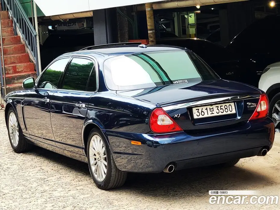 Jaguar XJ 2008 2.7 автомат (гидро), фото 6 Jaguar XJ 2008 2.7 автомат (гидро), фото 6