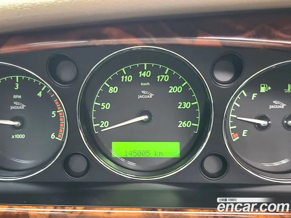 Jaguar XJ 2008 2.7 автомат (гидро), фото 9 Jaguar XJ 2008 2.7 автомат (гидро), фото 9