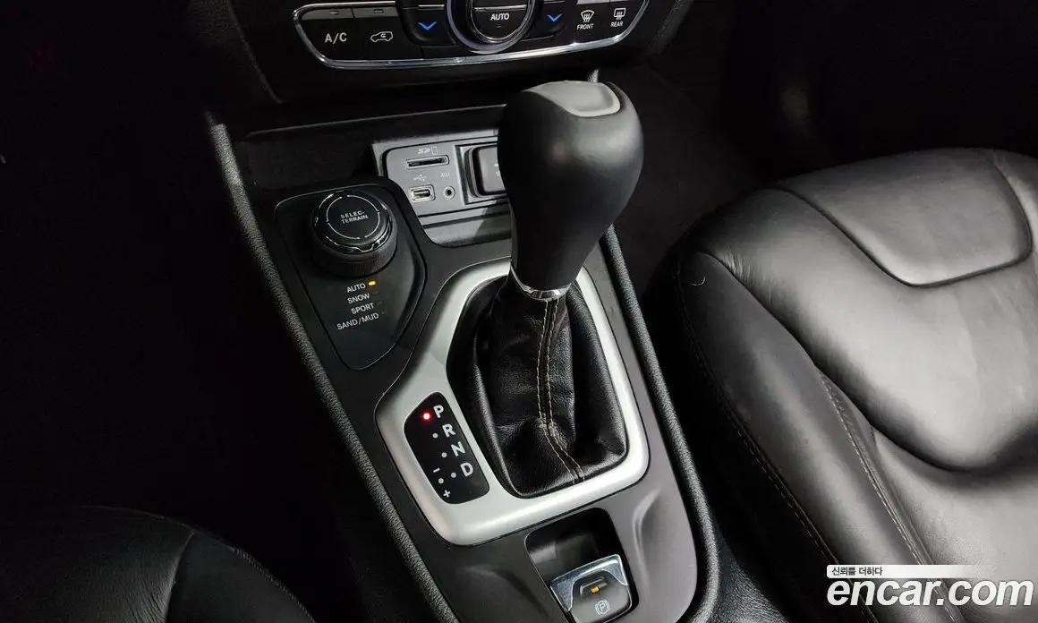 Jeep Cherokee 2017 2.4 автомат (гидро), фото 9