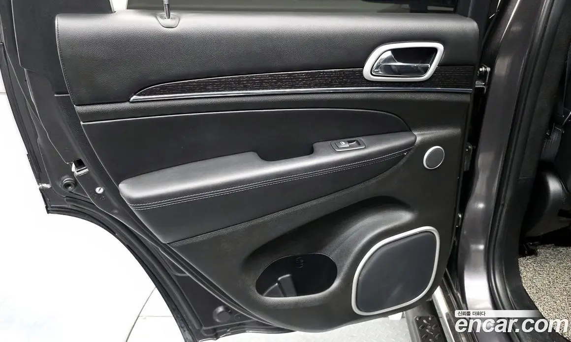 Jeep Cherokee 2019 3.6 автомат (гидро), фото 15