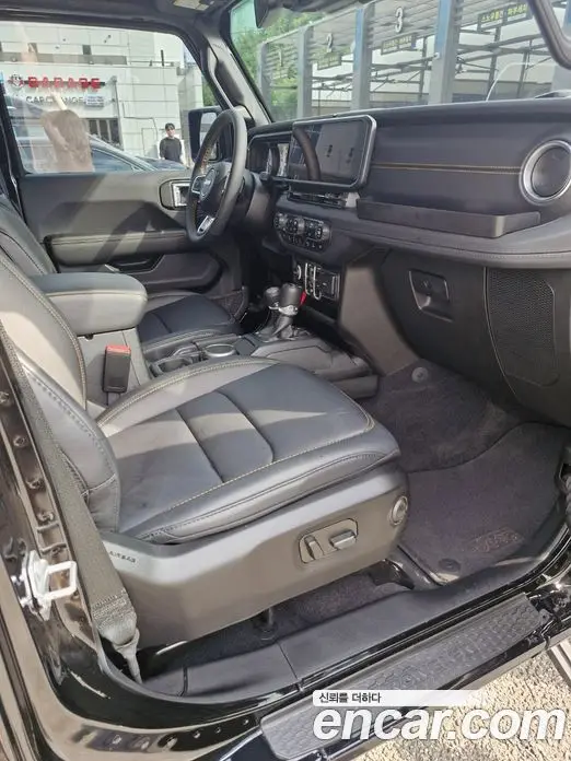 Jeep Wrangler 2024 2.0 автомат (гидро), миниатюра 11