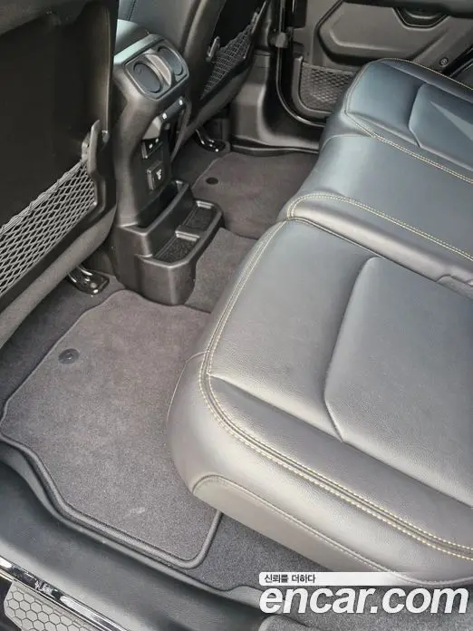 Jeep Wrangler 2024 2.0 автомат (гидро), фото 13