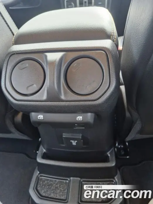 Jeep Wrangler 2024 2.0 автомат (гидро), фото 14