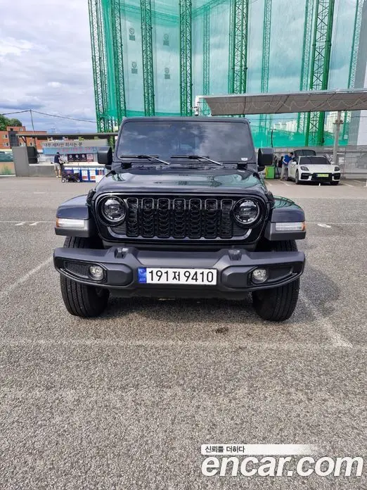 Jeep Wrangler 2024 2.0 автомат (гидро), фото 3