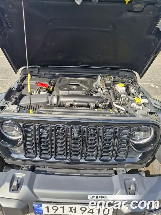 Jeep Wrangler 2024 2.0 автомат (гидро), миниатюра 6